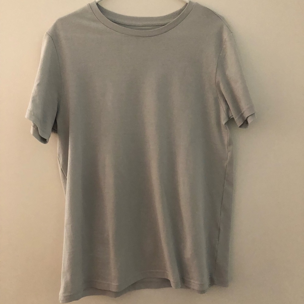 Plain grey tee